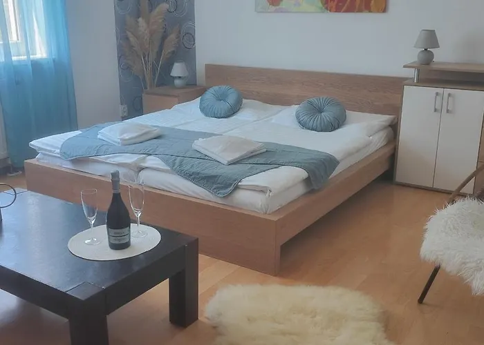 Orlan Отель Братислава