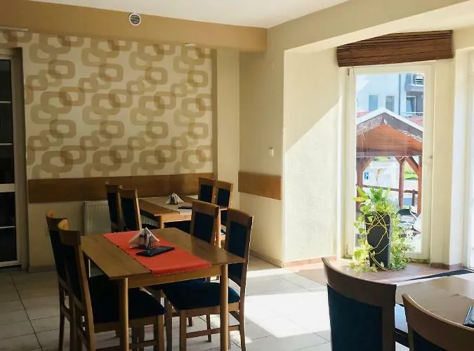 Отель Orlan Братислава